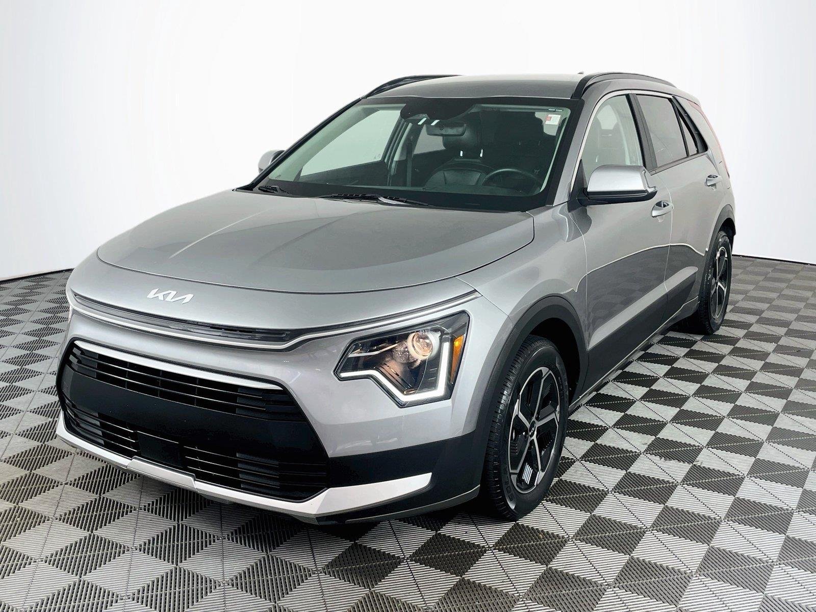 Used 2024 Steel Gray Kia EX image 3