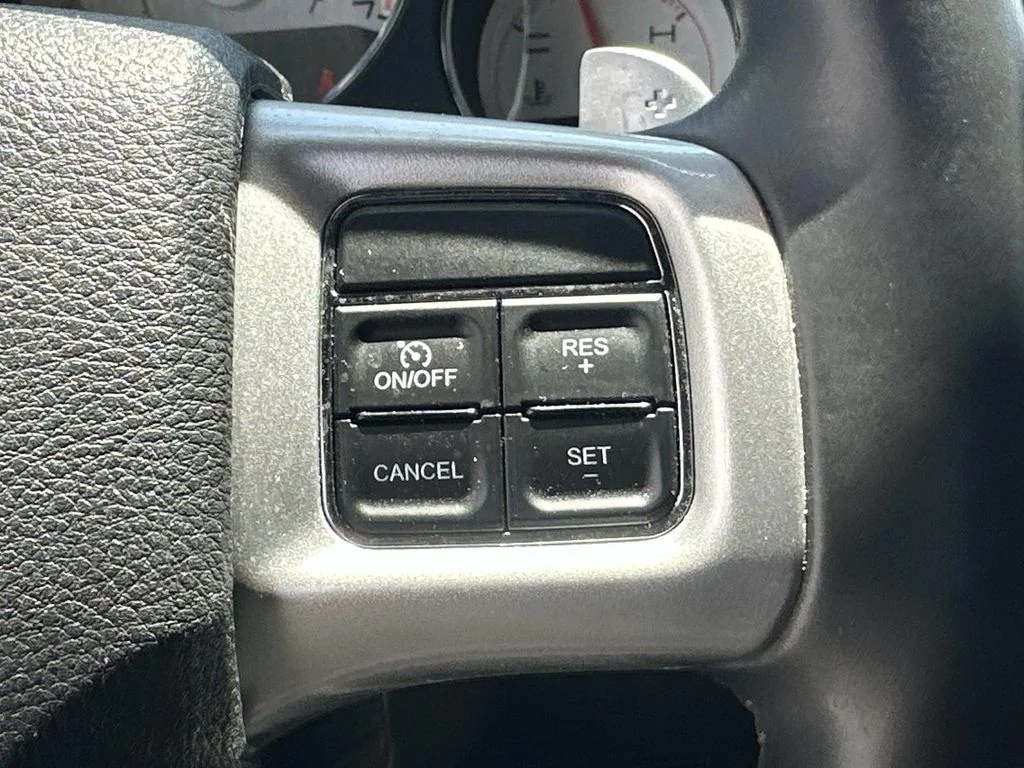 Used 2013 White Dodge R/T image 24