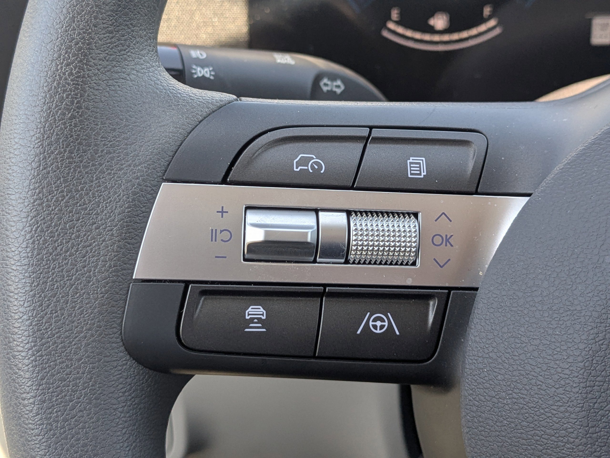 2026 Hyundai Kona SE - Photo 24