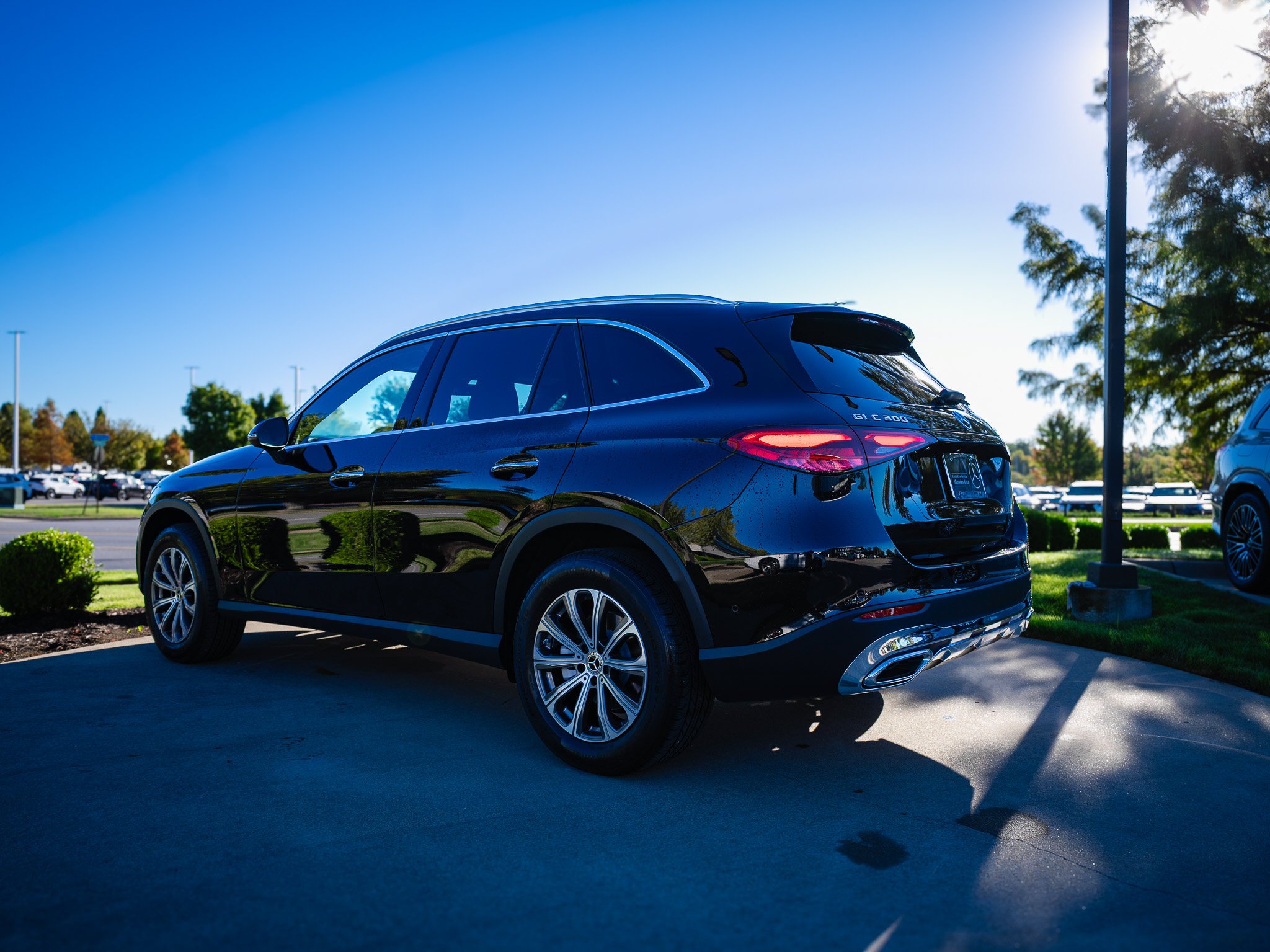 Certified Used 2024 Obsidian Black Metallic Mercedes-Benz GLC 300 image 11