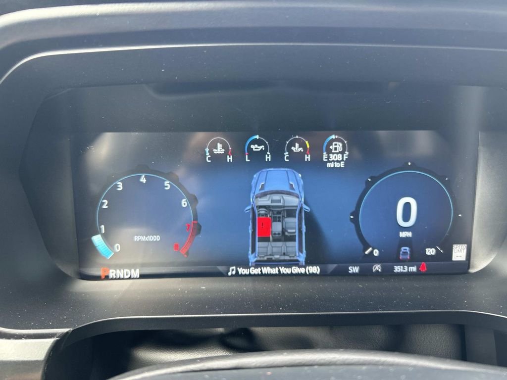New 2026 Oxford White Ford Lariat® image 23