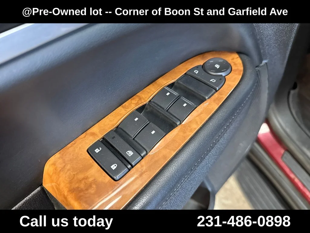 Used 2008 Red Buick CX image 16
