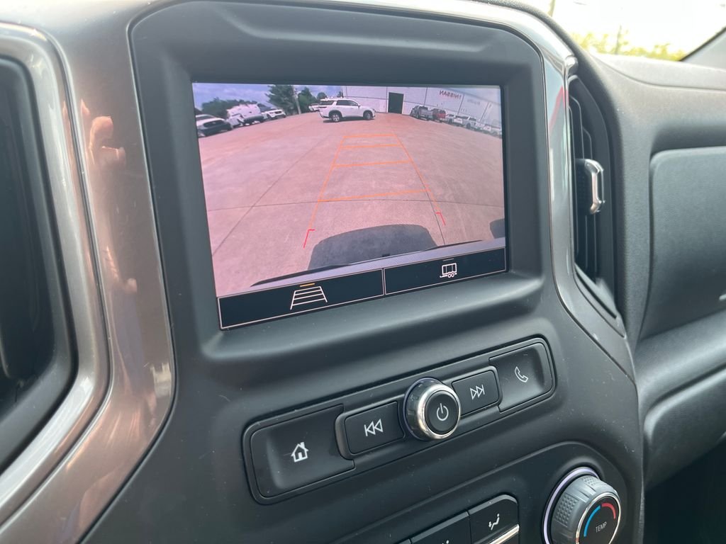 Used 2023 White Chevrolet Custom image 18