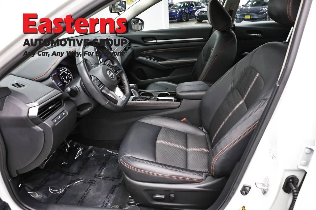 Used 2023 White Nissan 2.5 SR image 14