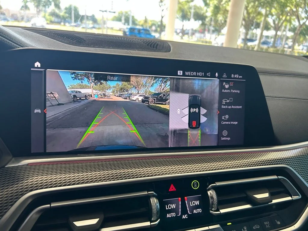 Used 2020 Black BMW sDrive40i image 7
