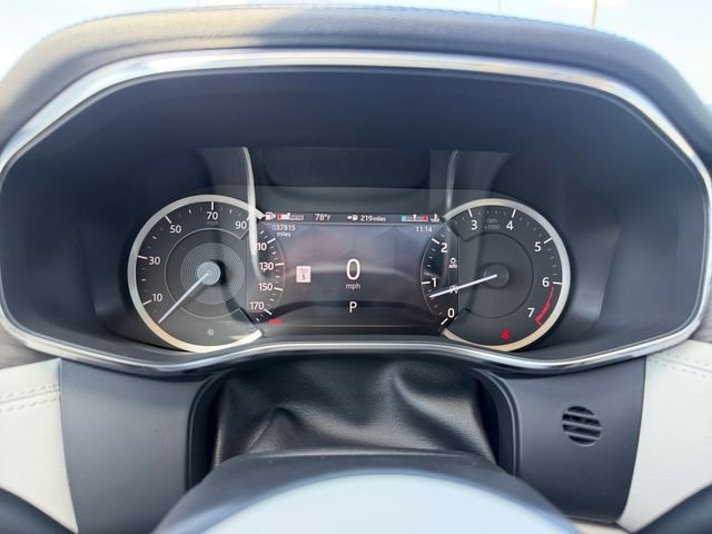 Used 2023  Jaguar P250 S image 14