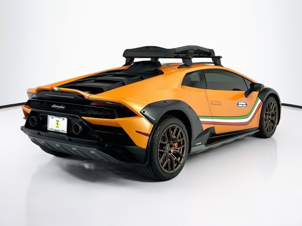 Used 2023 Orange Lamborghini  image 5