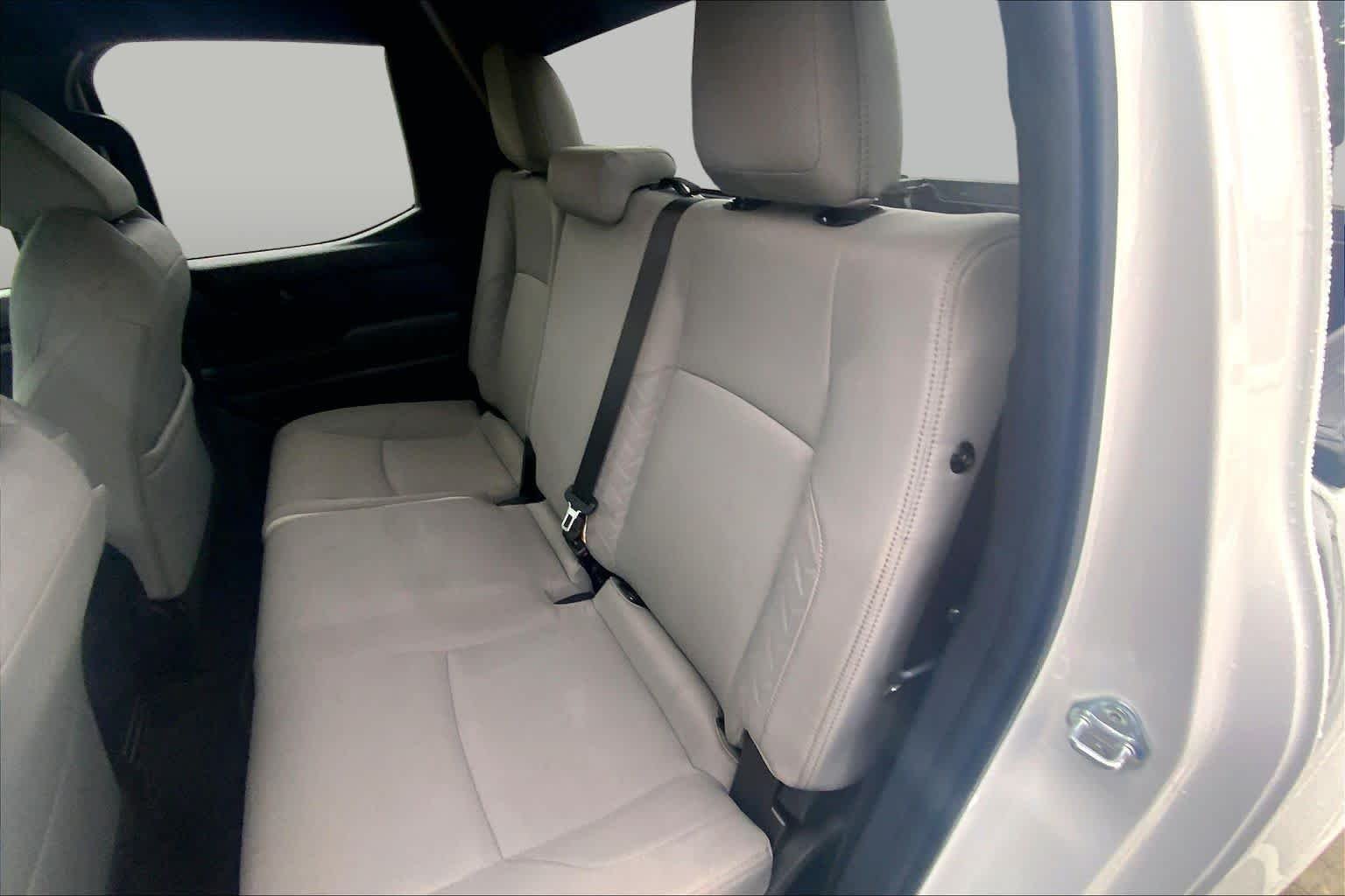 Used 2024 Ice Cap Toyota SR5 image 20