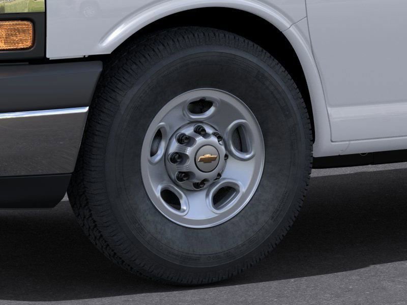 2025 Chevrolet Express Cargo Work Van - Photo 9