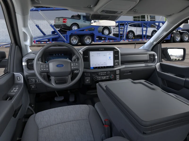New 2026 Iconic Silver Metallic Ford XLT image 9