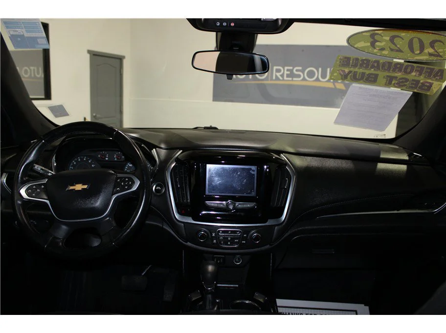2023 Chevrolet Traverse 1LT - Photo 14