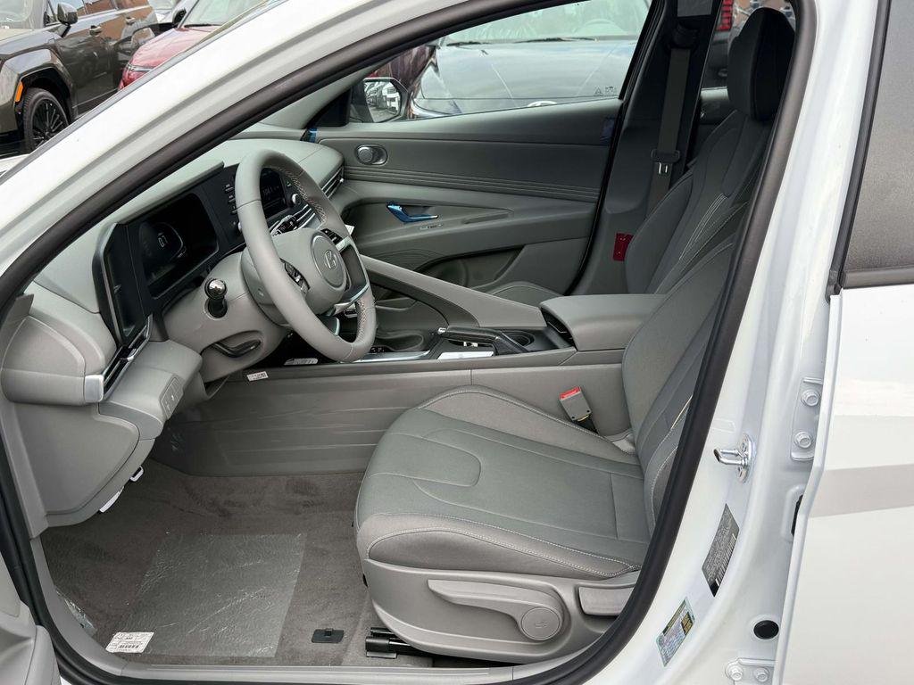 New 2026 Serenity White Hyundai SEL Sport image 13