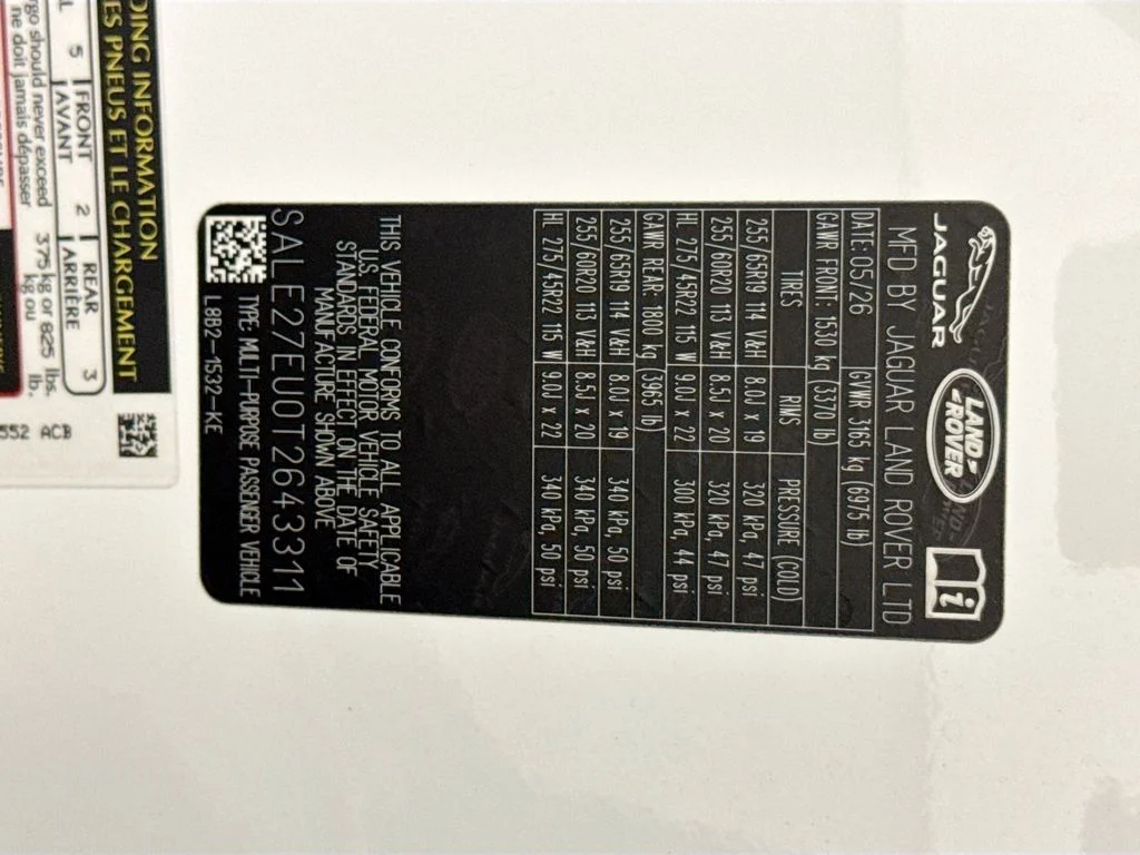 New 2026 Fuji White Land Rover X-Dynamic SE image 32