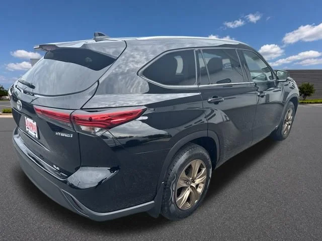 Certified Used 2022 Midnight Black Metallic Toyota Bronze Edition image 10