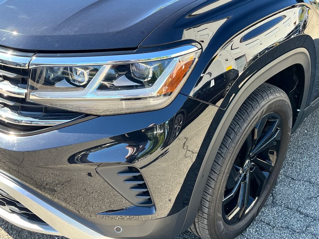 2022 Volkswagen Atlas SE w/Tech - Photo 7