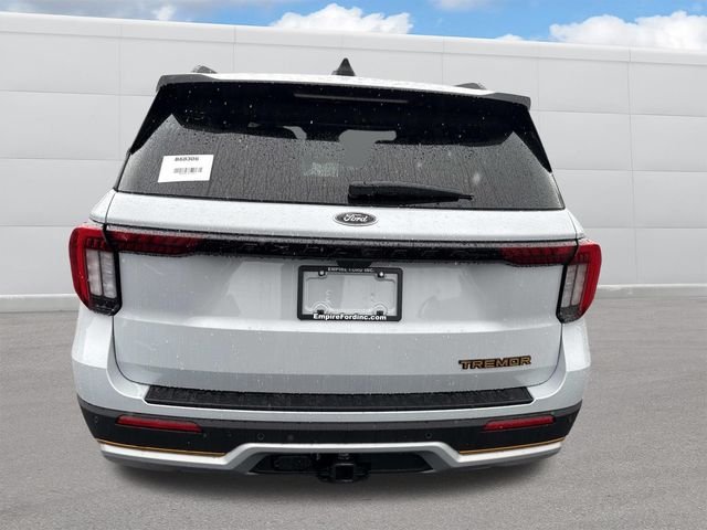 New 2026 Space White Metallic Ford Tremor® image 3