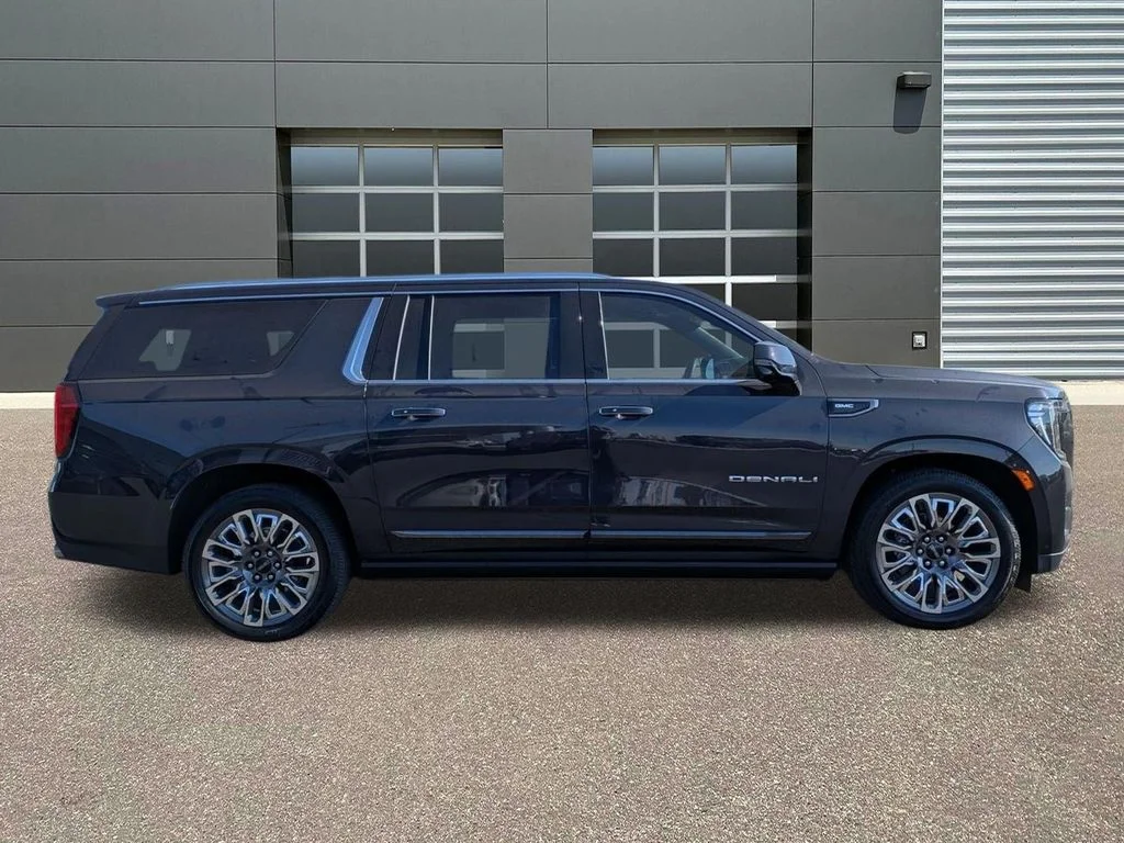 Used 2024 Titanium Rush Metallic GMC Denali Ultimate image 4