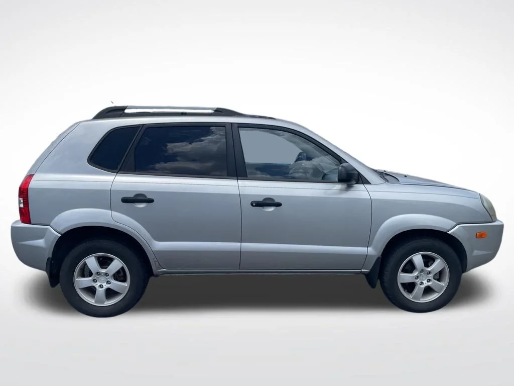 Used 2008 Silver Hyundai GLS image 8
