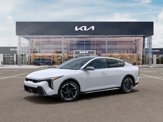 New 2027 Snow White Pearl Kia GT-Line image 3