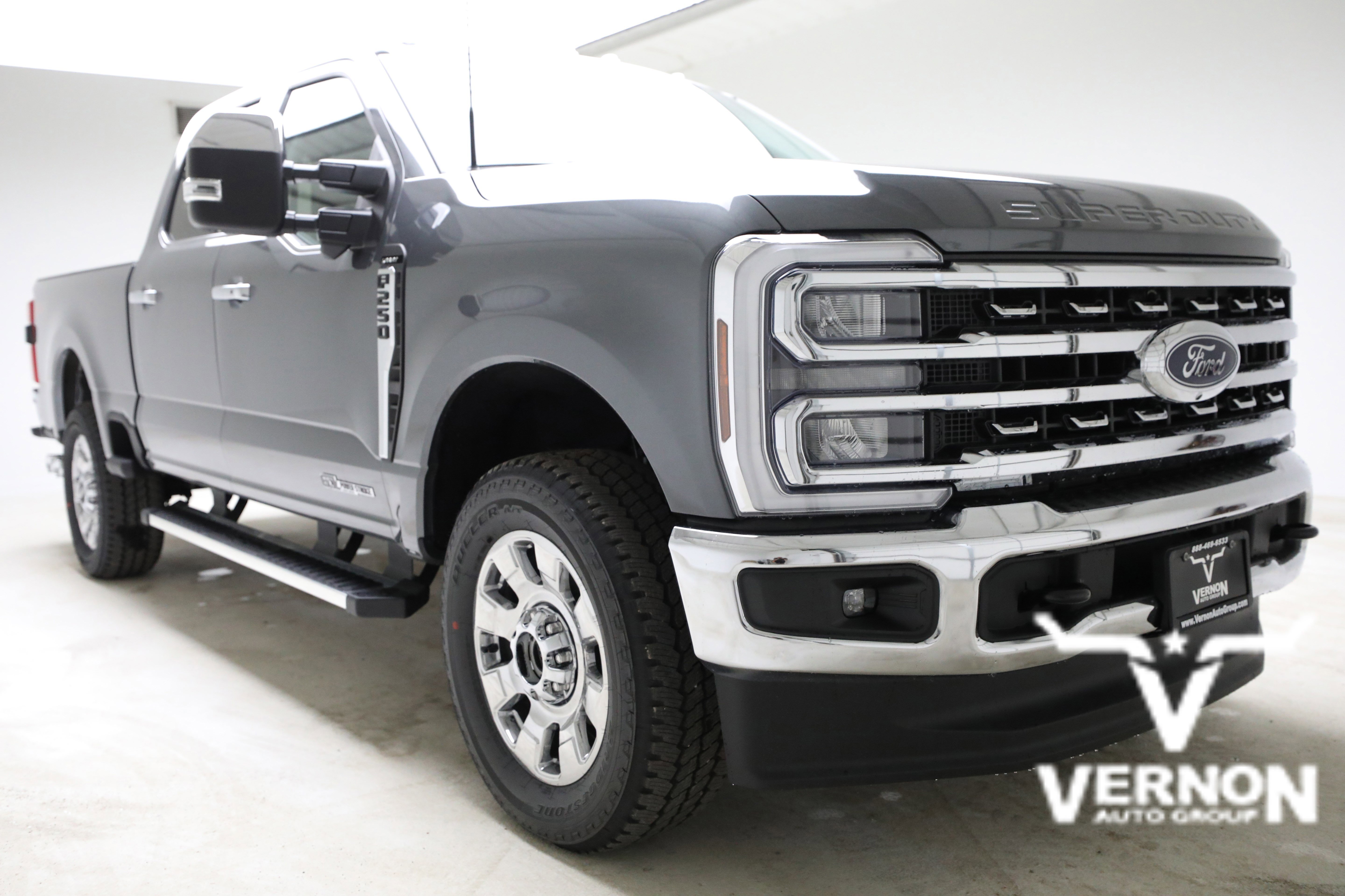 New 2026 Carbonized Gray Metallic Ford  image 7