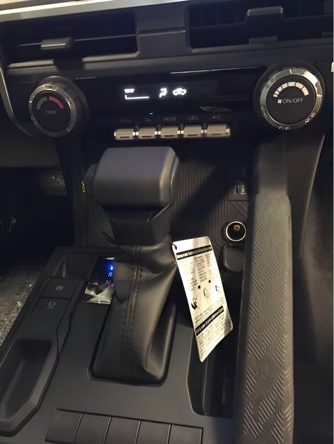 Certified Used 2025  Toyota SR image 36