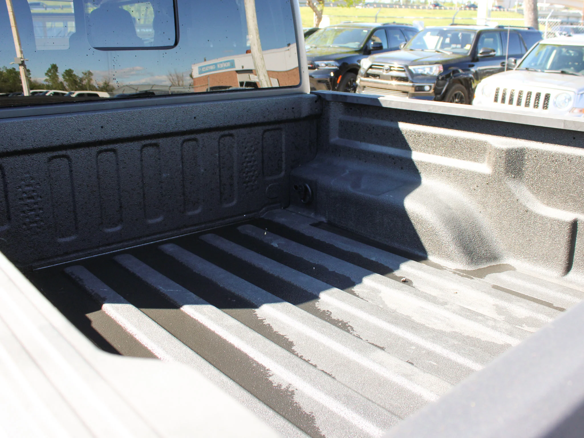 Certified Used 2020 Silver Jeep Rubicon * One Owner | V6 | Trailer Tow | Heated Seats | Alpine | Apple CarPlay | Diff Locks image 15