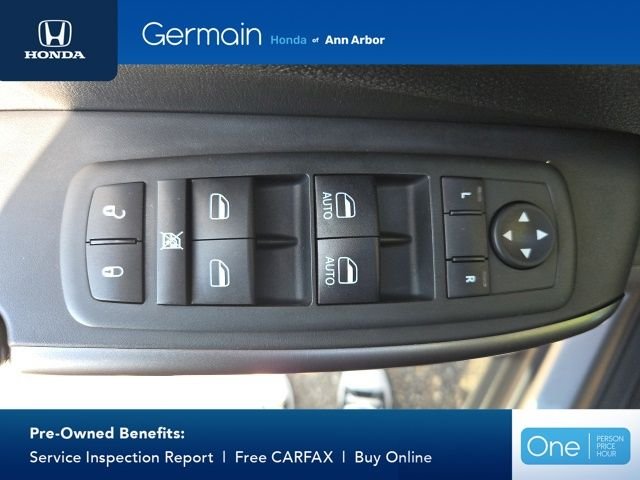 Used 2020 Billet Silver Metallic Jeep Latitude Plus image 19