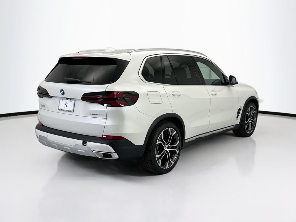 New 2026 White Metallic BMW xDrive50e image 5