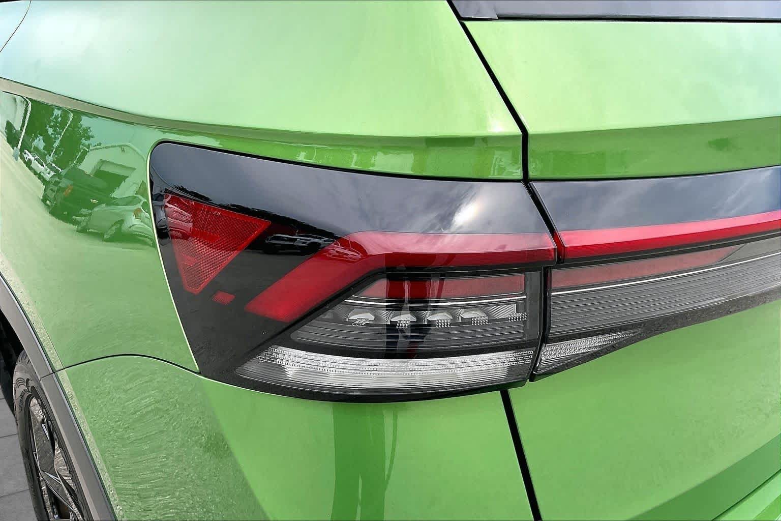 Used 2025 Bright Moss Green w/ Deep Black Roof Volkswagen SE Black image 28