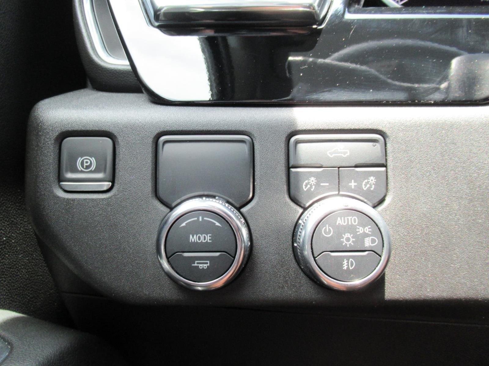Used 2024 Red GMC Elevation image 22