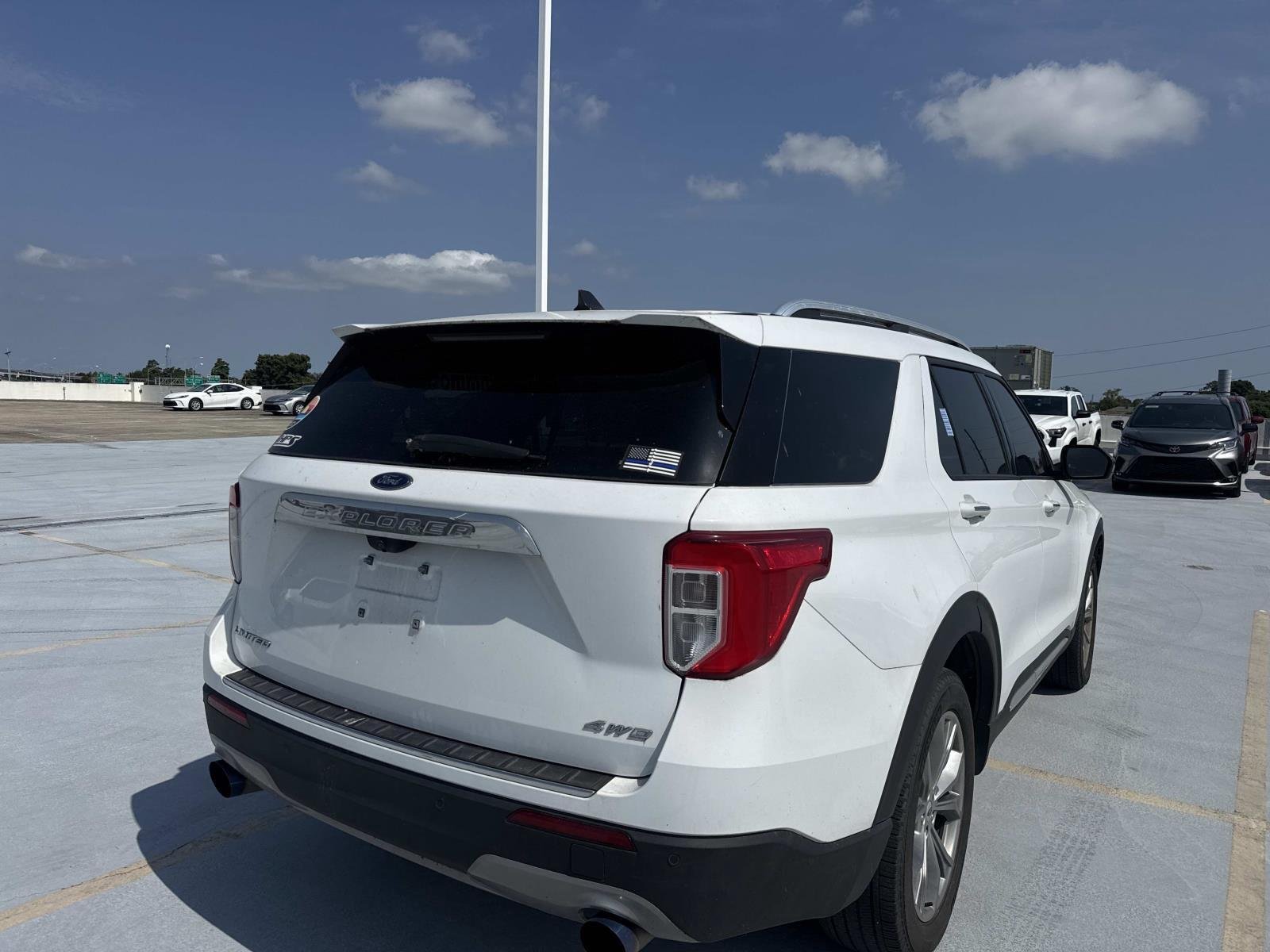 Used 2022 Oxford White Ford Limited image 4