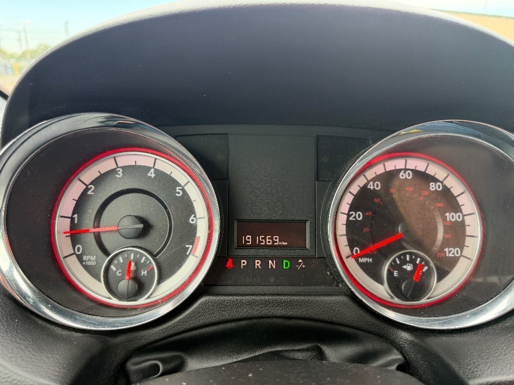 Used 2018 White Knuckle Clearcoat Dodge SXT image 24