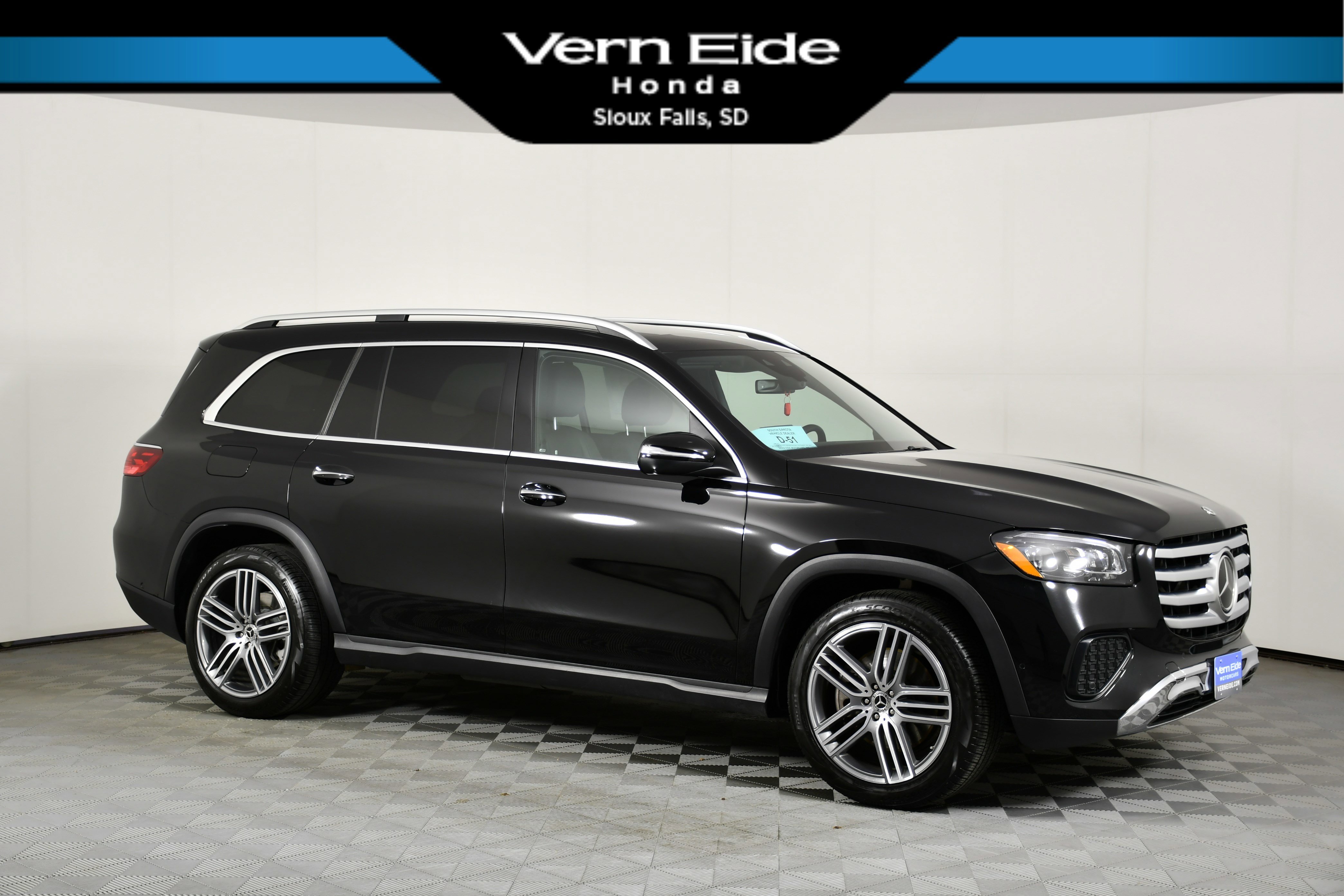 2025 Mercedes-Benz GLS GLS 450 4MATIC's photo