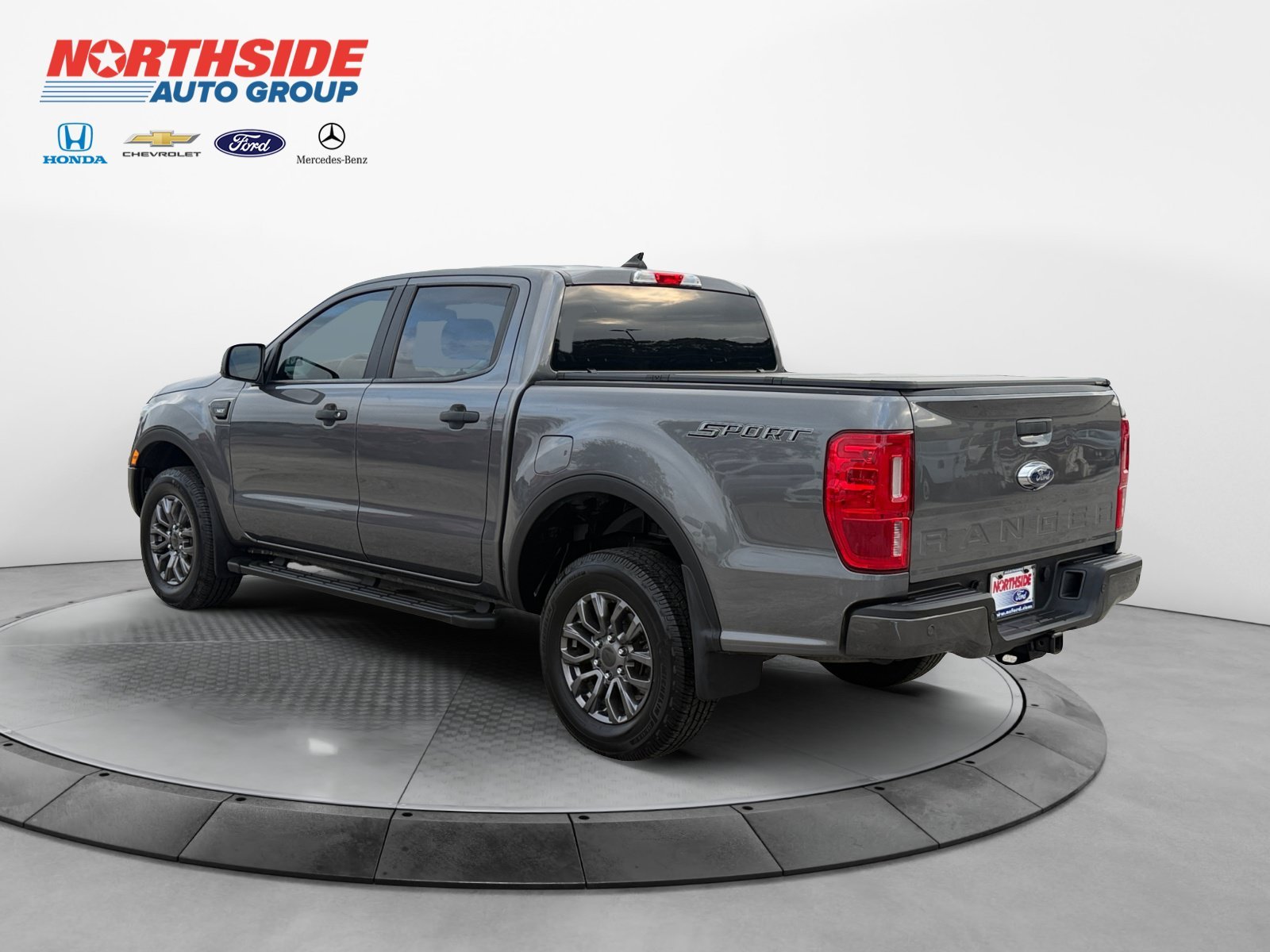 Used 2022 Carbonized Gray Metallic Ford XLT image 5