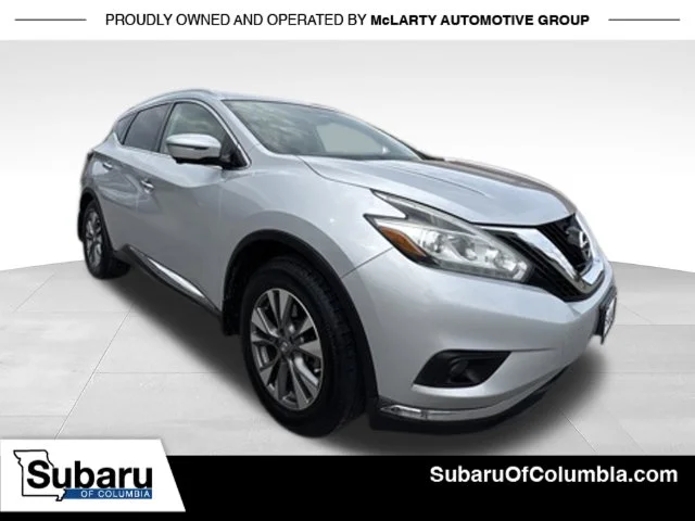 Used 2015 Silver Nissan SL image 1