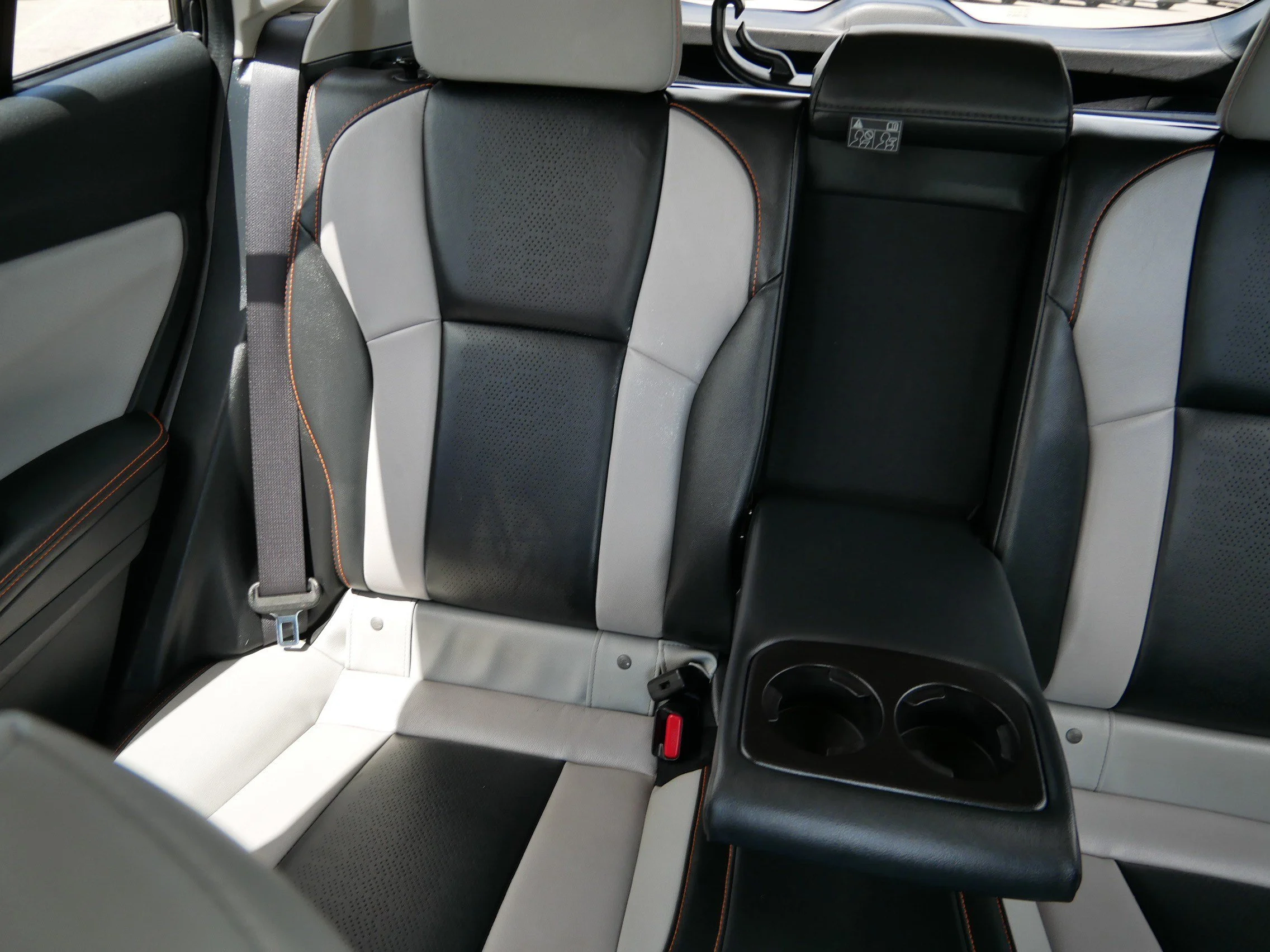 Used 2018 Dark Gray Metallic Subaru Limited image 12