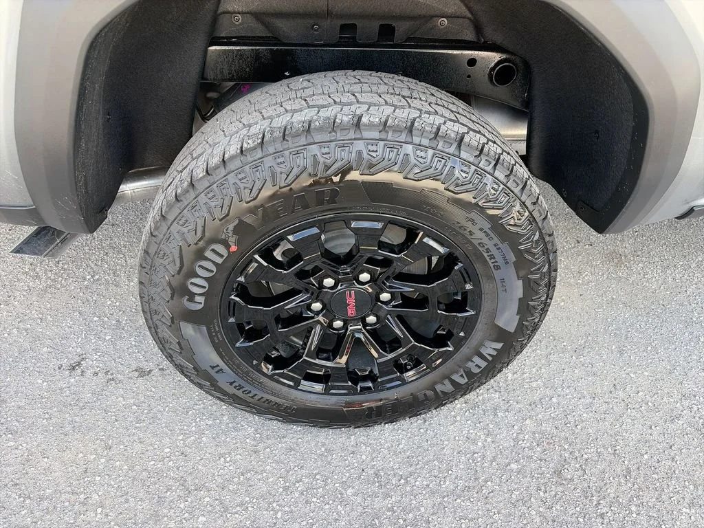 New 2026 Sterling Metallic GMC Elevation image 41