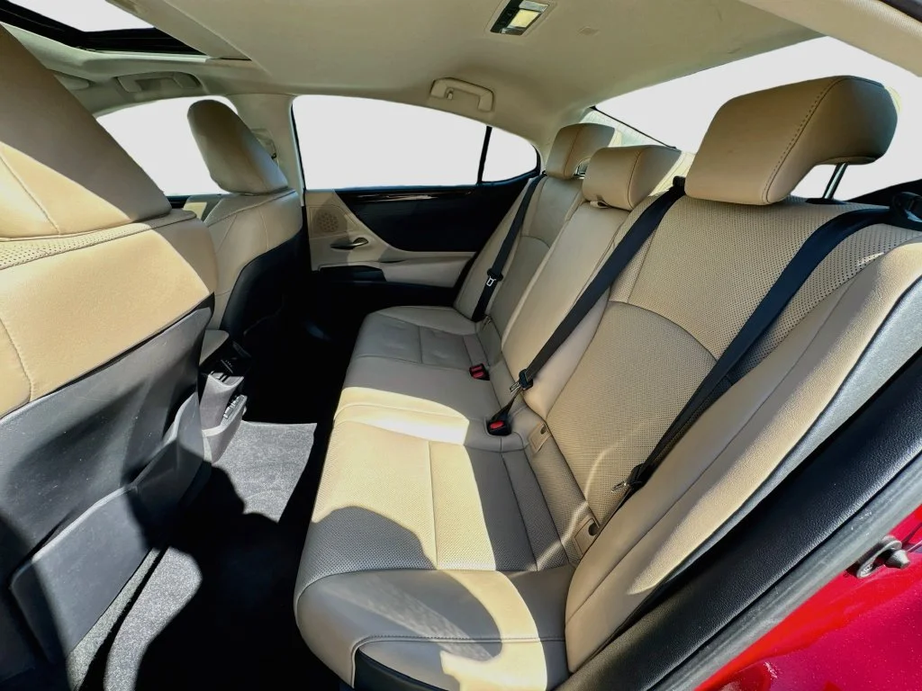 Used 2020 Red Lexus 350 image 30