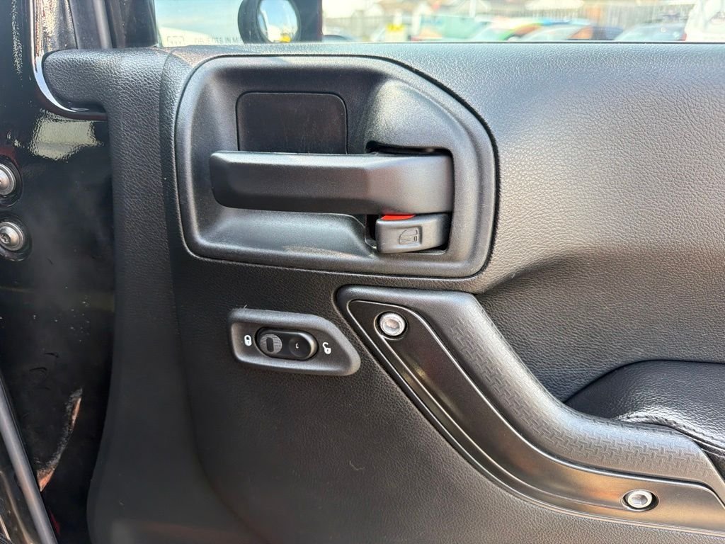 Used 2018 Black Jeep Unlimited Rubicon image 38