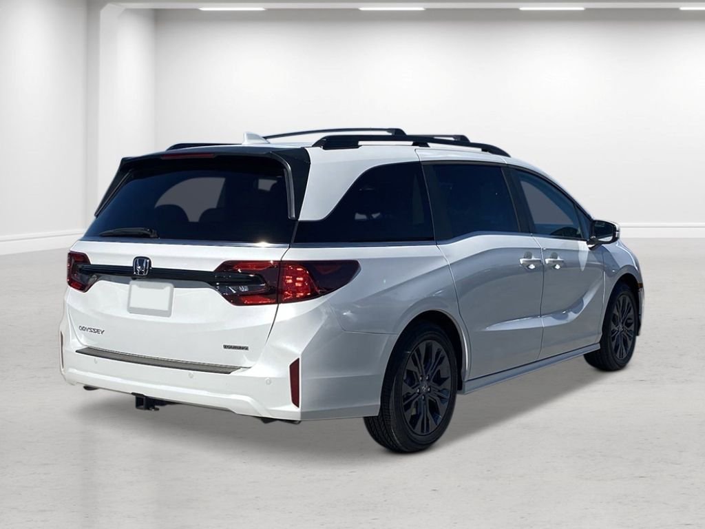New 2026 Platinum White Pearl Honda Touring image 4