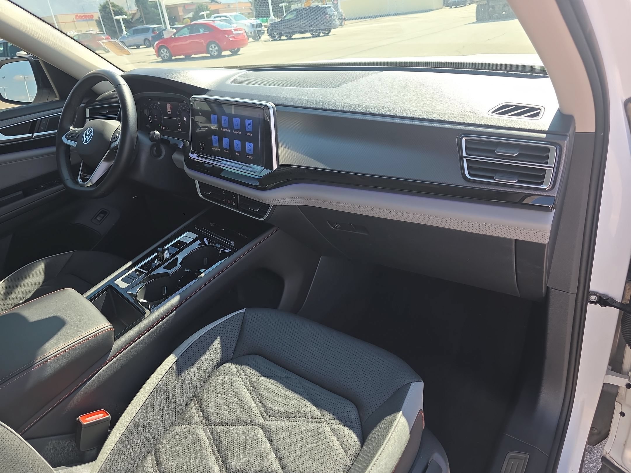 Used 2026 White Volkswagen 2.0T Peak Edition image 30