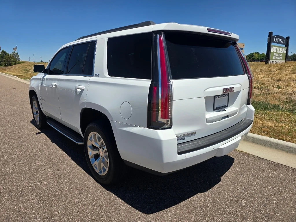 Used 2017 Summit White GMC SLE image 3