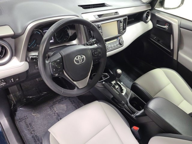Certified Used 2018 Aqua Toyota Hybrid Limited image 22