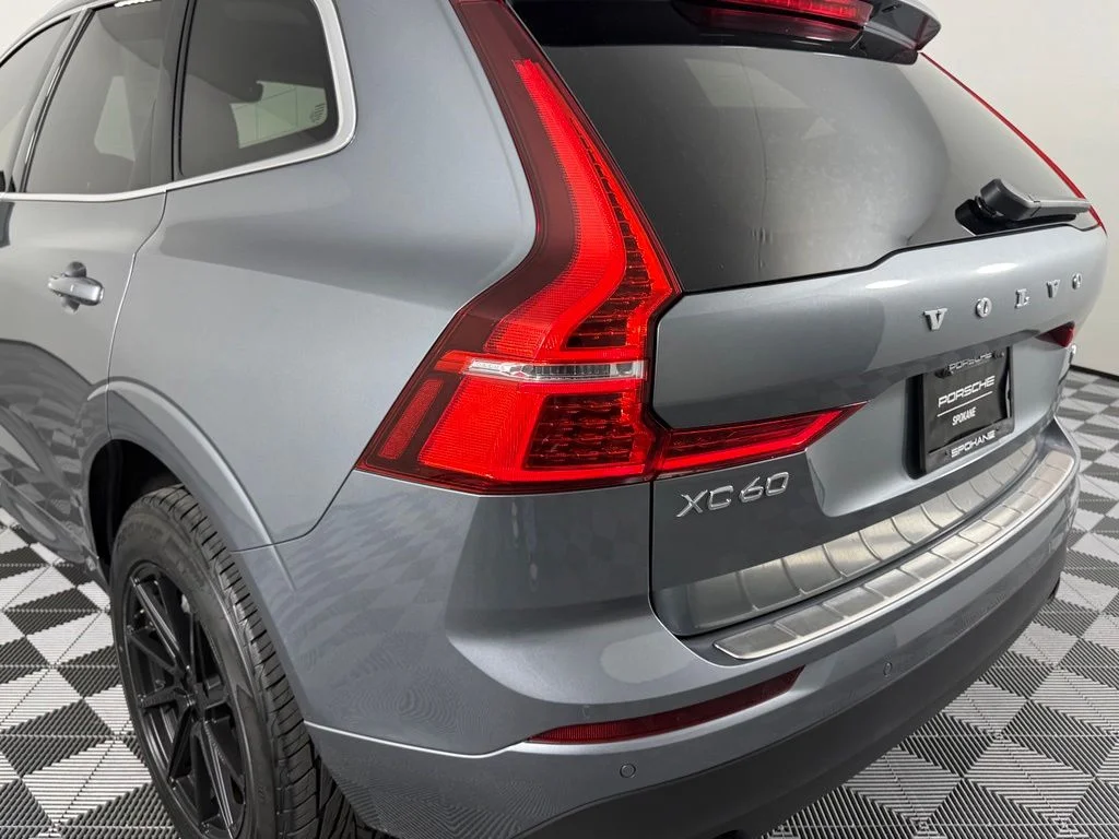 2021 Volvo XC60 Momentum - Photo 12