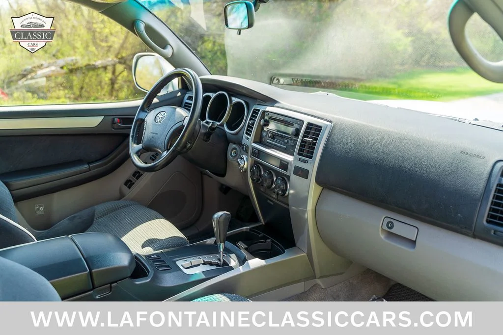 Used 2003 Silver Toyota SR5 Sport image 3