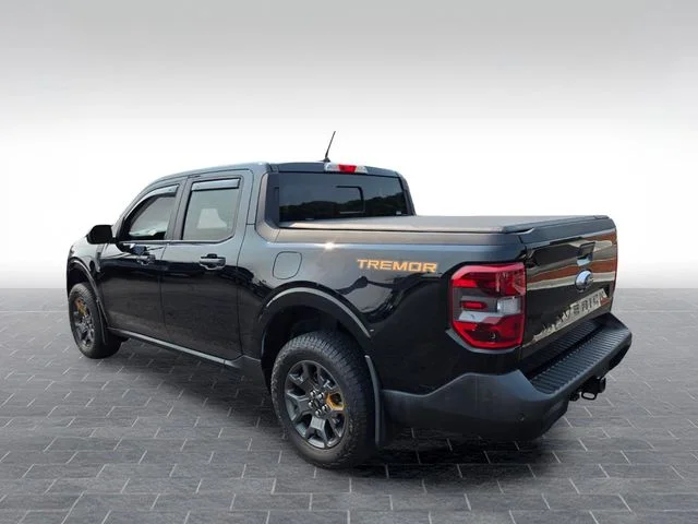 Used 2024 Black Ford Lariat image 5