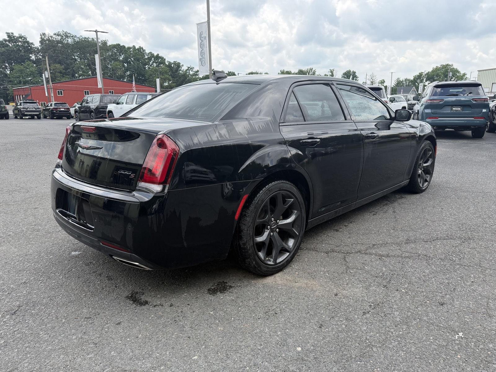 Used 2023 Gloss Black Chrysler 300S image 4