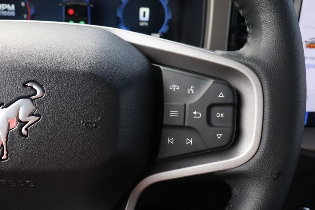 New 2026 Avalanche Gray Ford Outer Banks® image 28