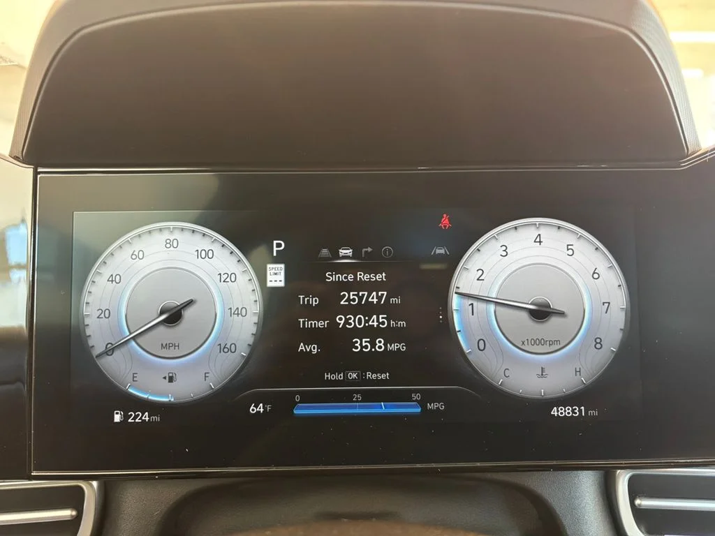 Used 2024 White Hyundai SEL image 18