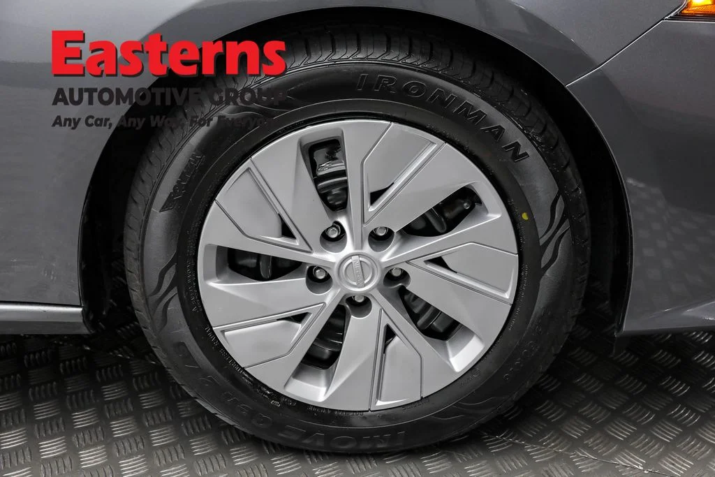 Used 2020 Gray Nissan 2.5 S image 30